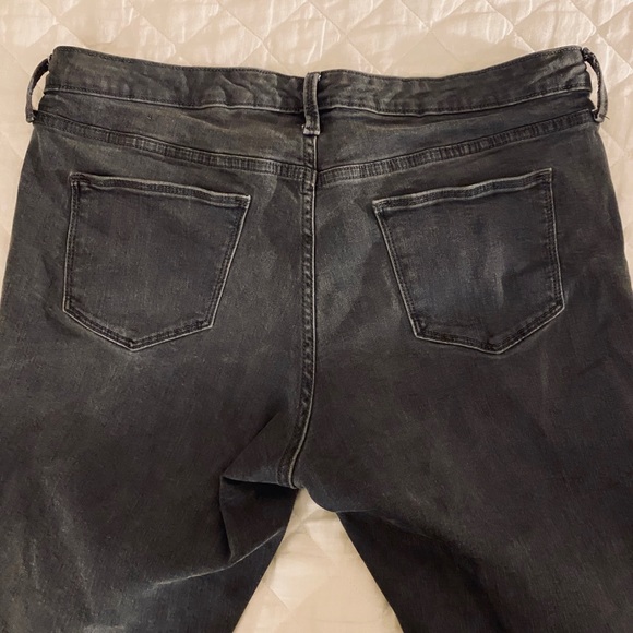 Universal Thread Mid-rise Skinny Gray Denim Jean - Picture 2 of 9